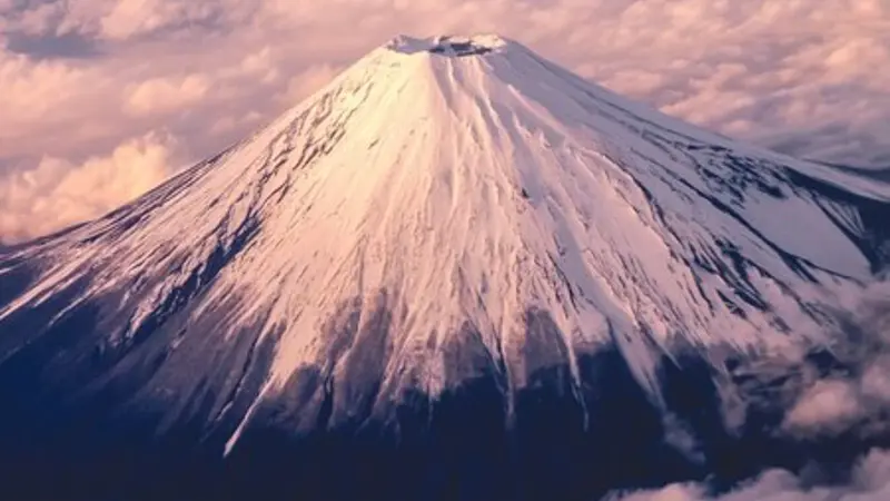 Mountain Fuji with snow  (Fsas Postgres)